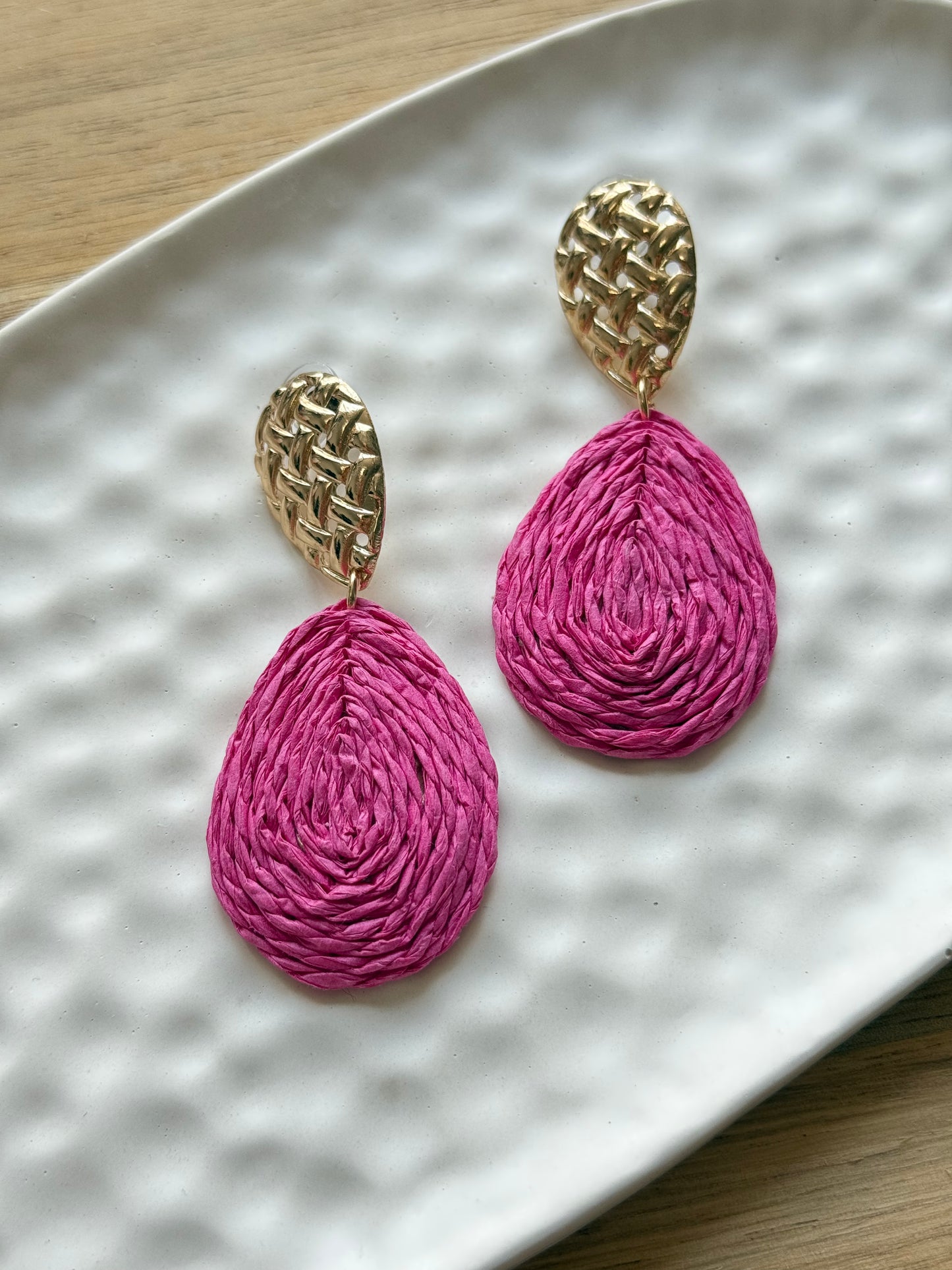 Raffia fülbevaló - pink csepp