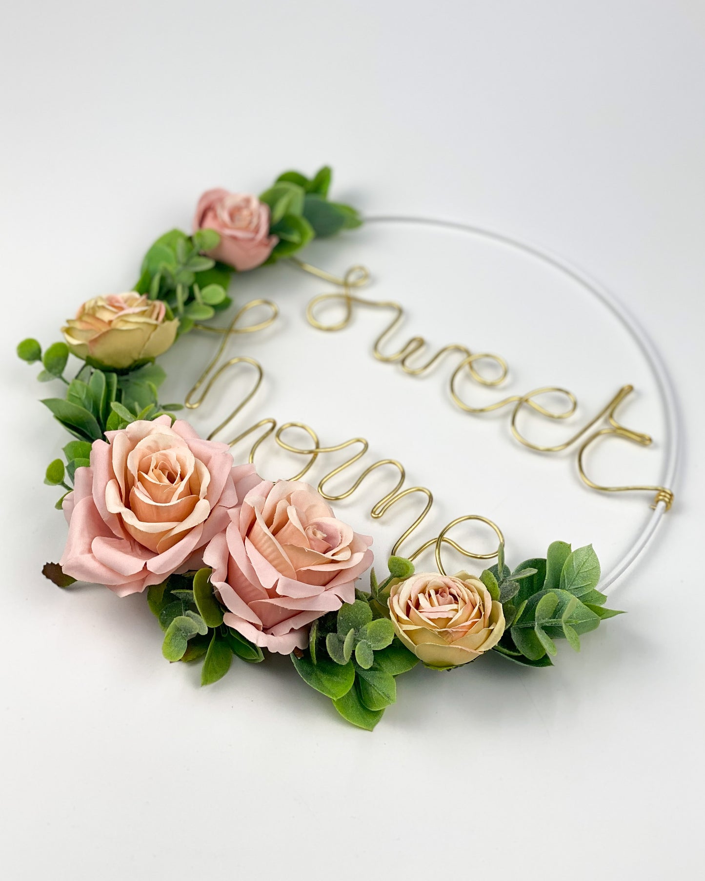 Fém karika ‘sweet home’ rózsákkal