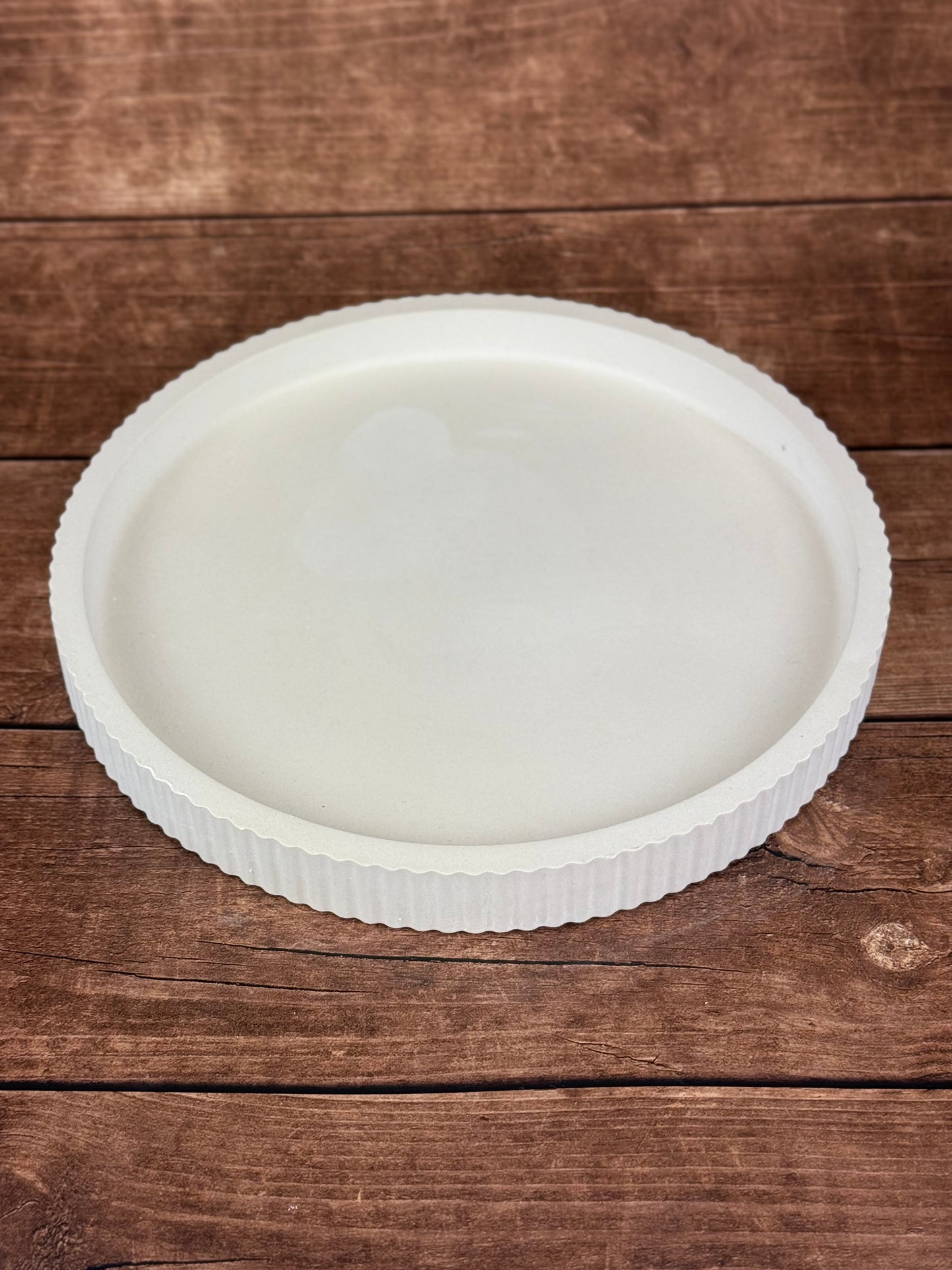 Kerámia tál, bordás szélű