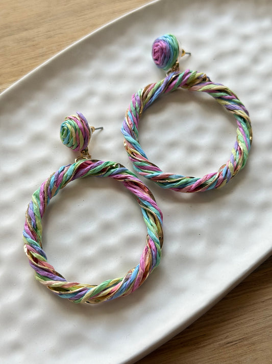 Raffia fülbevaló - színes karika