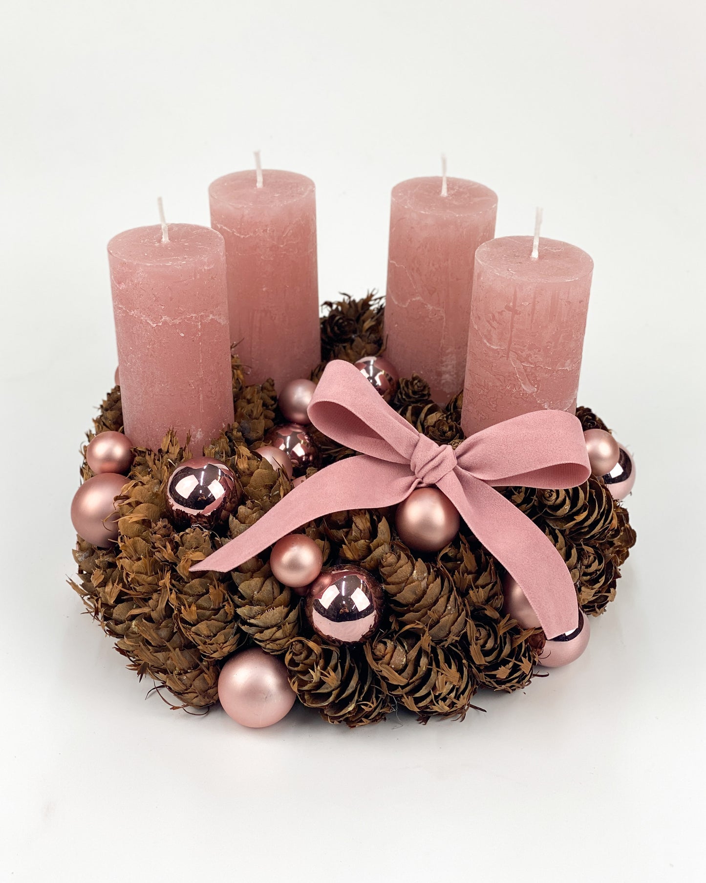 Gömbös adventi koszorú