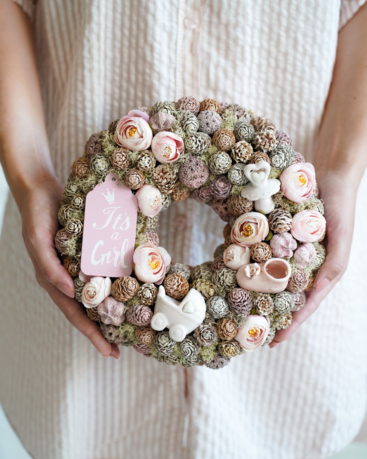 It’s a girl kopogtató nagy