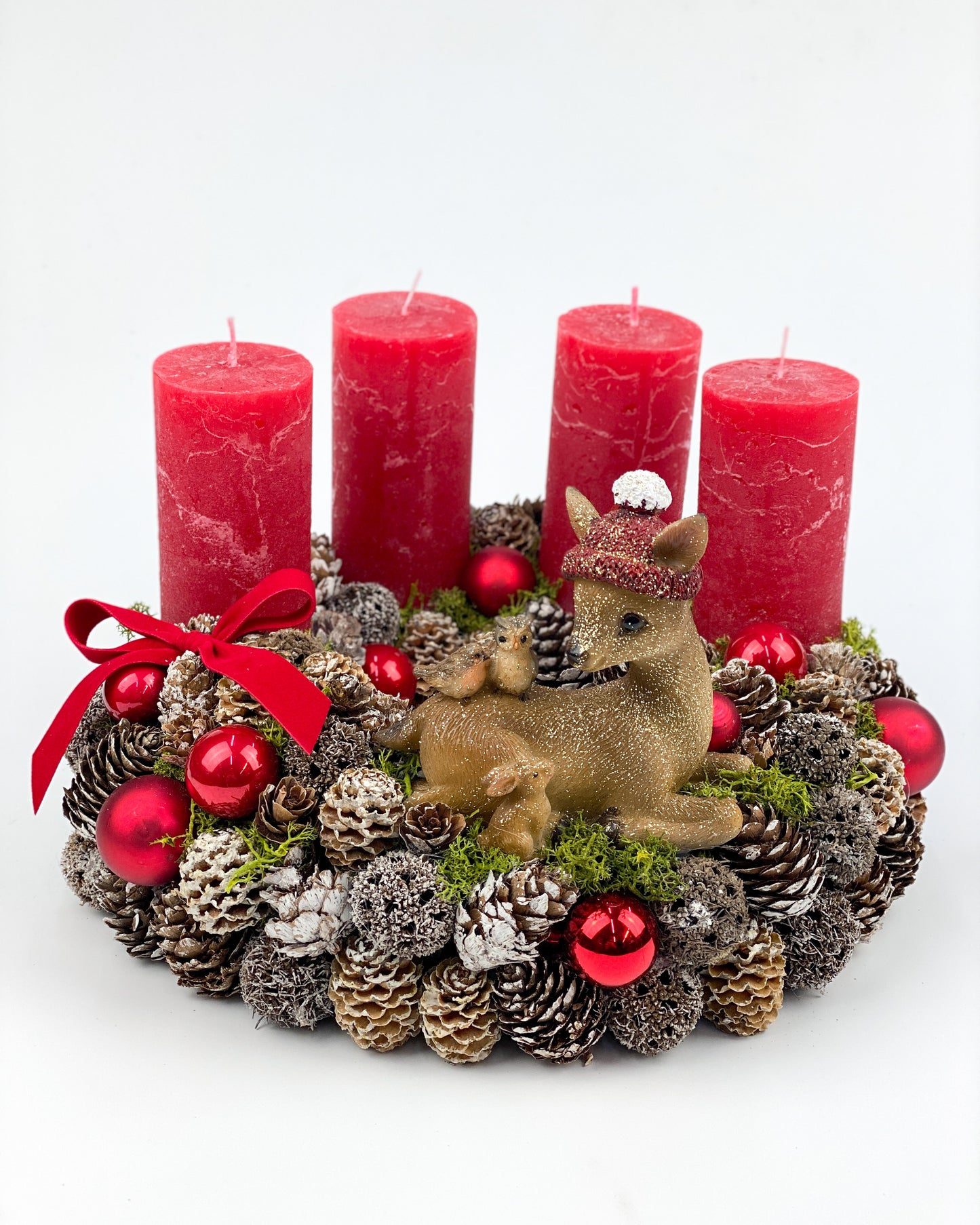 Őzikés adventi koszorú piros
